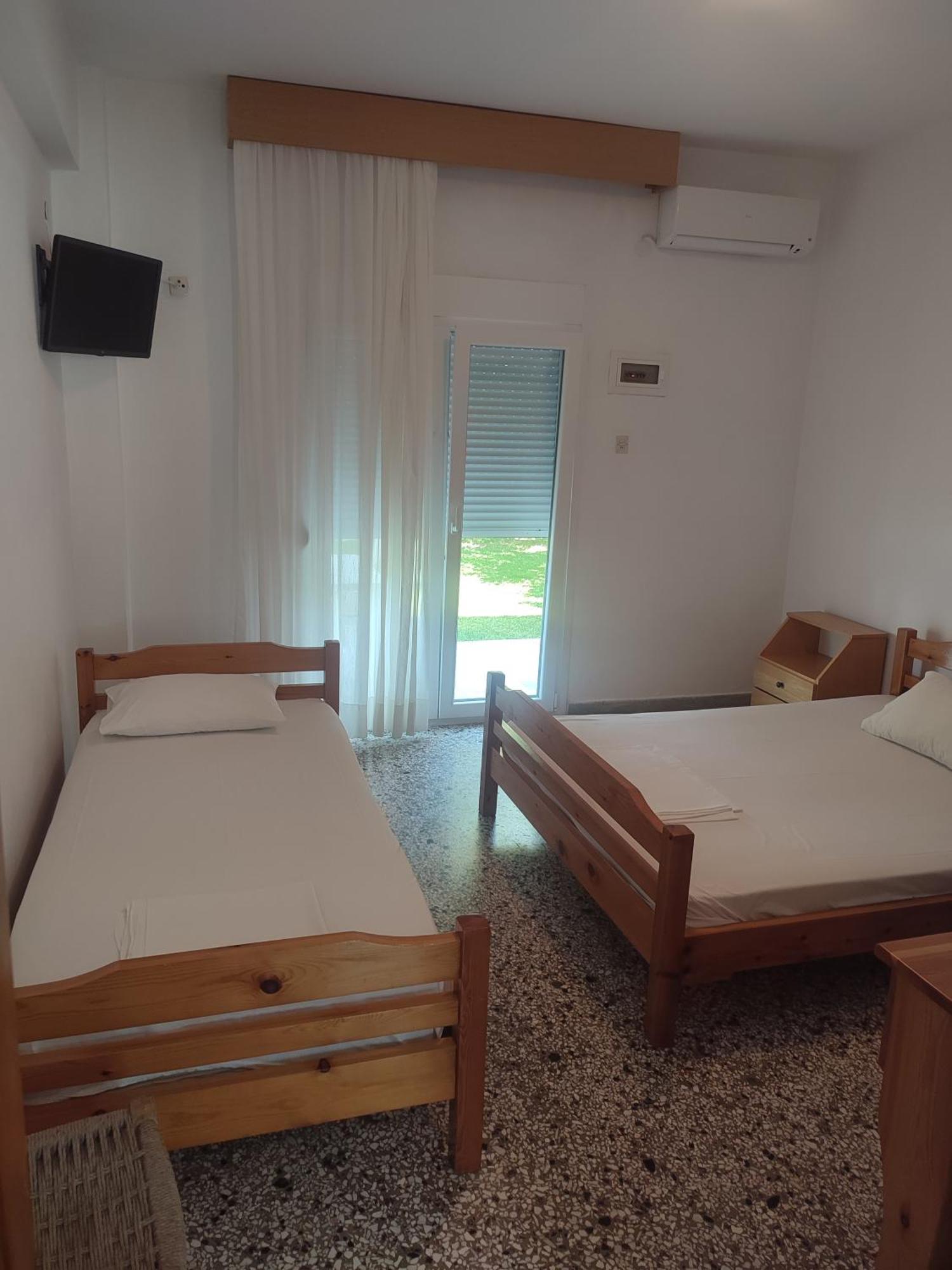 Michalos Apartments Paralia Skotinas Exterior foto
